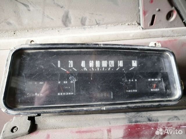 Приборная панель на Москвич оригинал
