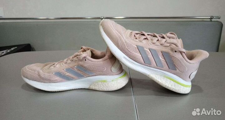 Кроссовки adidas