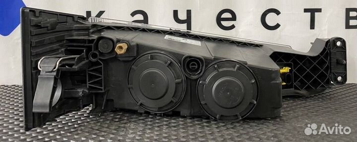 Фара противотуманная левая Volvo FH4 84186279