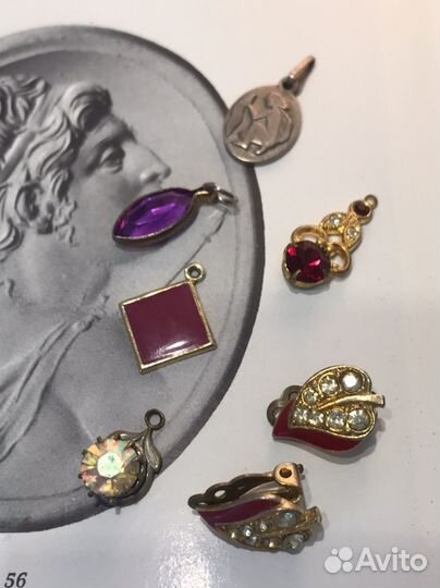 Винтажные броши, серьги, колье