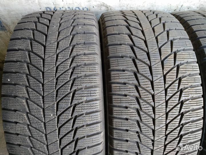 Triangle PL01 235/45 R17 97R