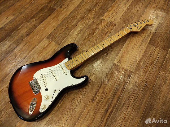 Squier Stratocaster (Crafted in Korea, 1997 год)