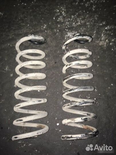 Пружины задние Renault Logan