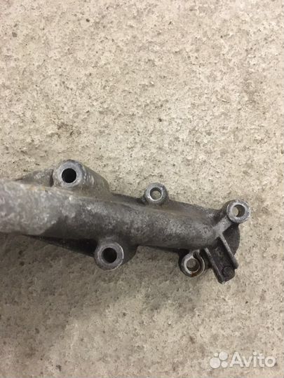 Крепление масляного фильтра Peugeot 307 (2924)