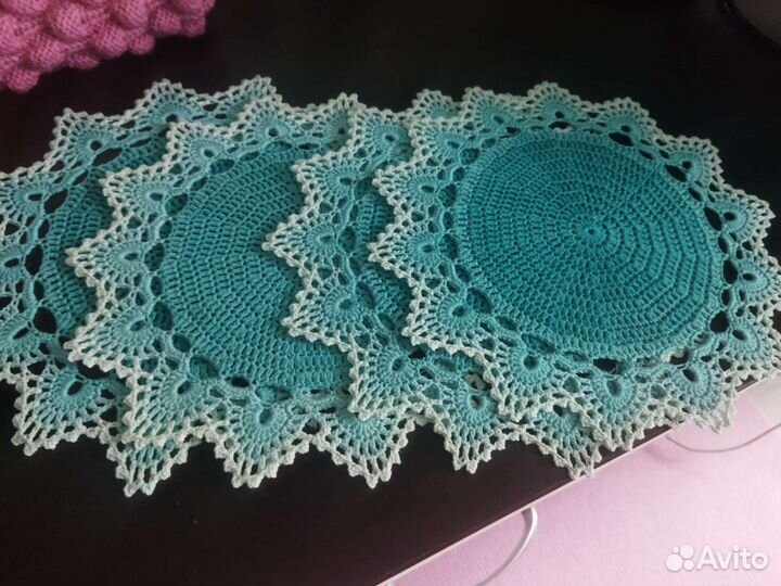 Детские пледы, пинетки, салфетки