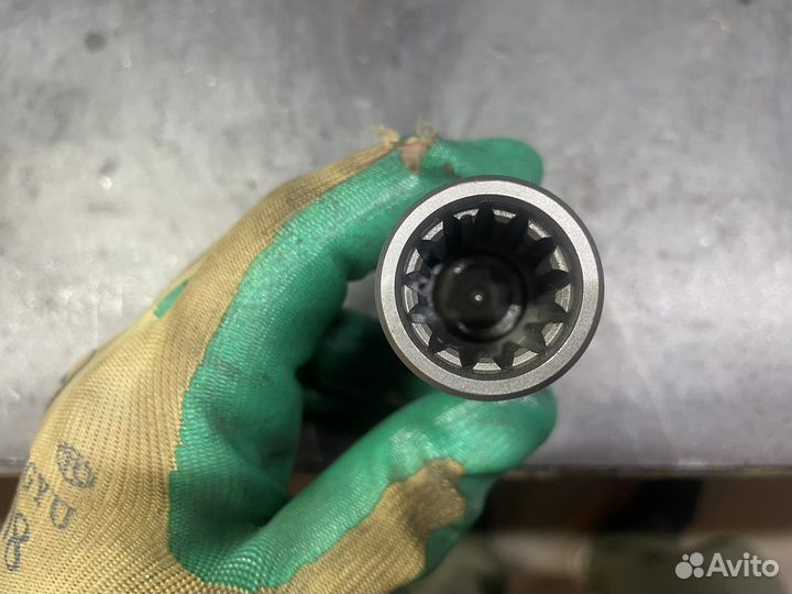 Вал кома hino