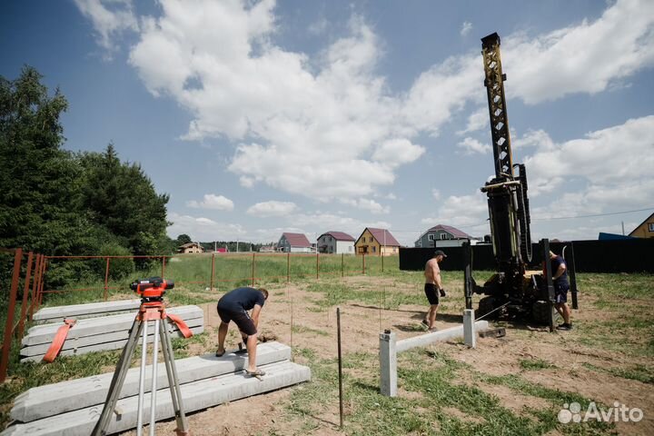 Монтаж свай и фундаментов