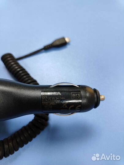 Зарядник micro-usb в прикуриватель машины