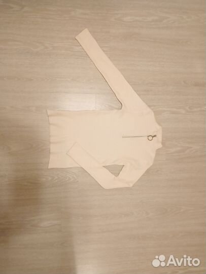 Водолазка женская в рубчик с замком белая 42-44