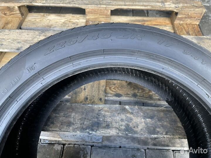 Pirelli P Zero 225/45 R17