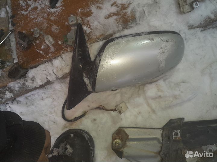 Зеркало левое nissan laurel 34