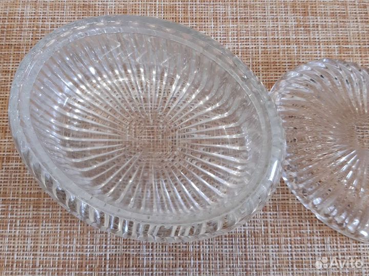 Хрустальная конфетница