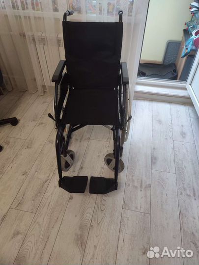 Кресло коляска для инвалидов и детей инвалидов