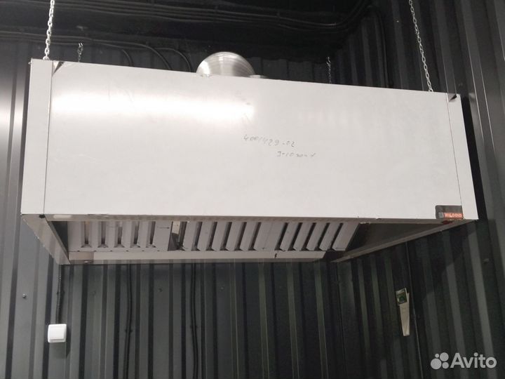 Вытяжка промышленная для кафе