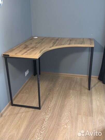 Компьютерный стол 110 см