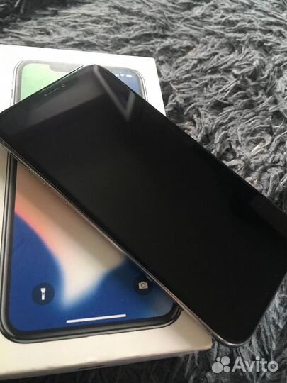 iPhone X, 64 ГБ