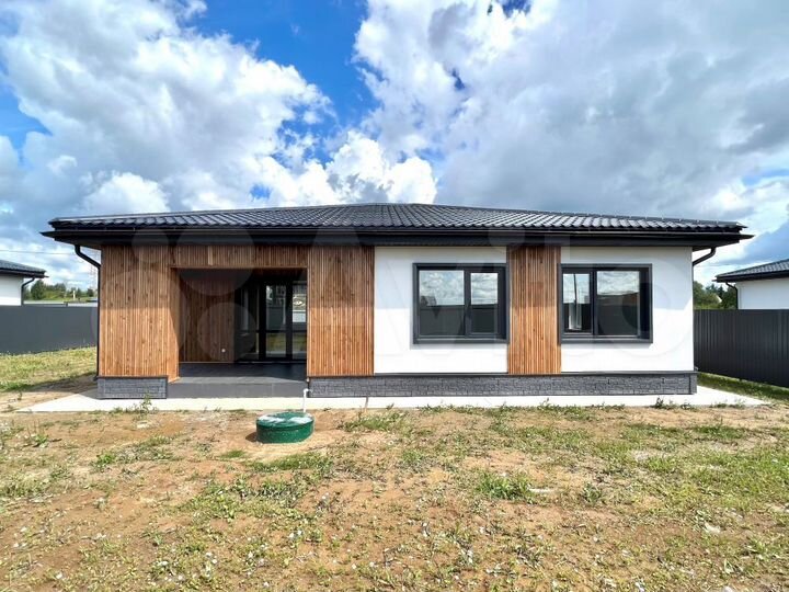 Дом 115 м² на участке 9,5 сот.