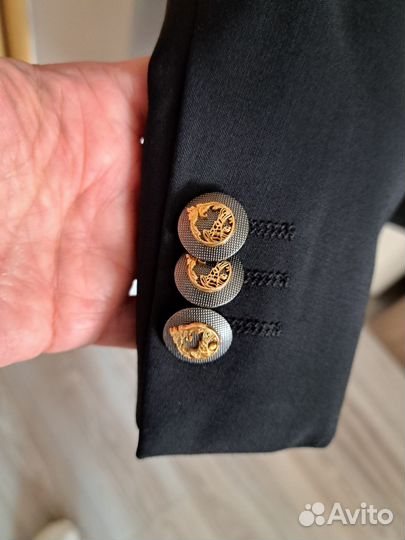 Клубный пиджак женский черный 48 размер