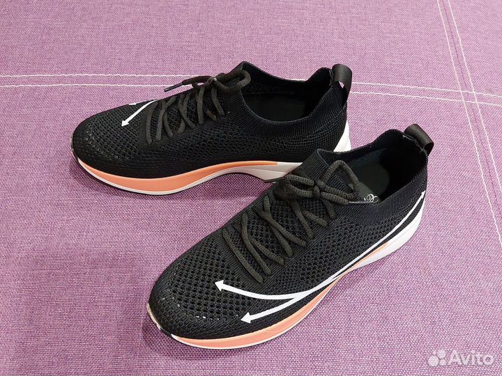 Кроссовки женские 37 размер