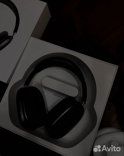 Беспроводные наушники apple