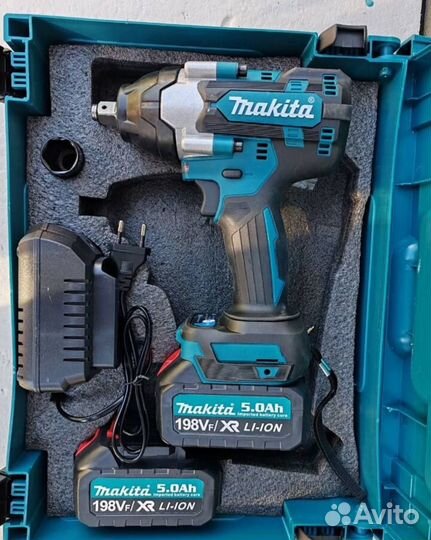 Аккумуляторный гайковерт Makita 800 н.м. (Арт.8365