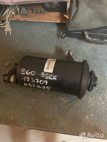 Бачок гур BMW 5-series 6-series 7-series X5 X6 E60