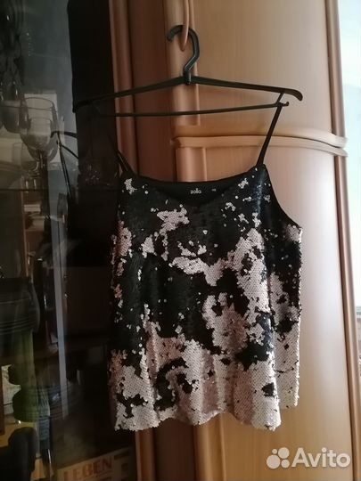 Блузка - топ с пайетками р. 44