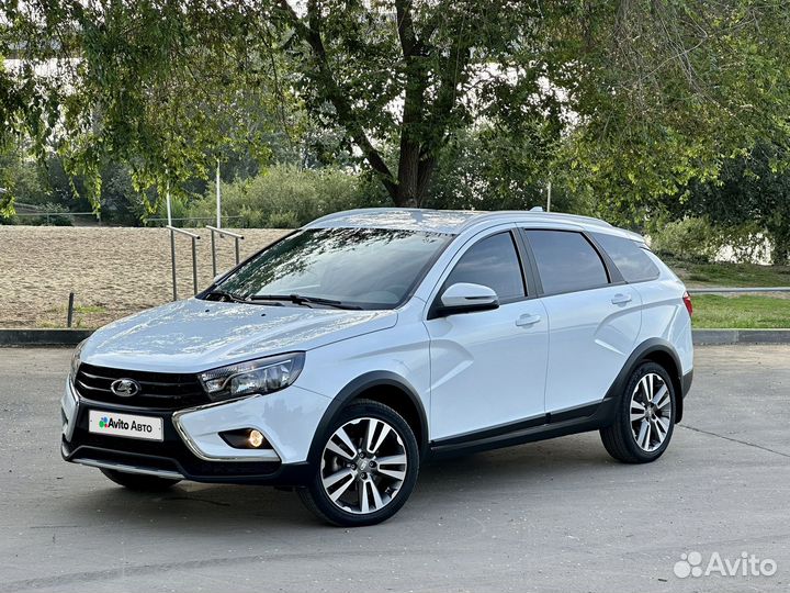 LADA Vesta Cross 1.6 CVT, 2022, 32 200 км