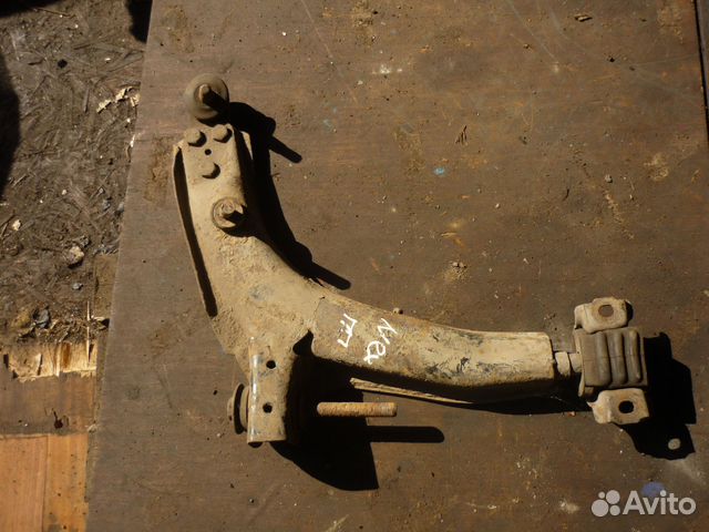 Рычаг передний правый Дэу Нексия