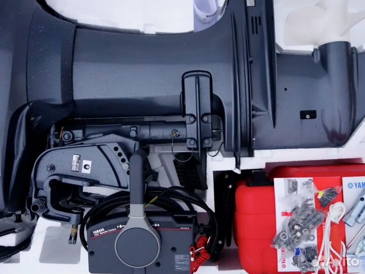 Лодочный мотор Yamaha (Ямаха) 40 XWL витрина