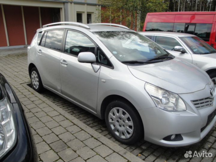 Toyota Verso 2009-2012 на запчасти