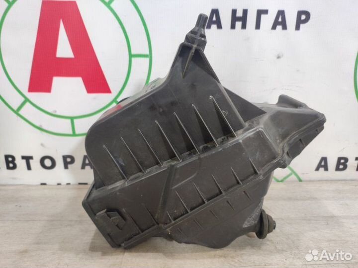 Корпус воздушного фильтра Nissan Note E11 HR16DE