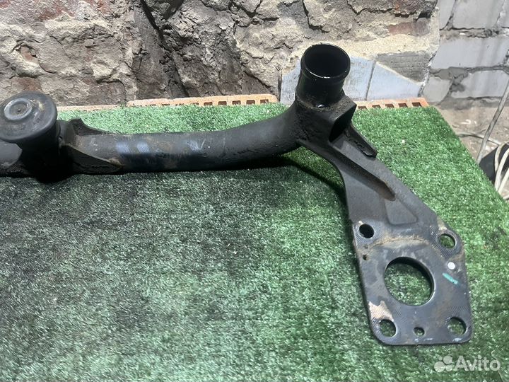 Балка подрадиаторная Audi A4B5 1.8 t