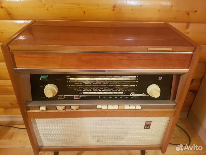 Винтажная радиола Ригонда