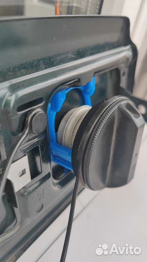 Subaru legacy/Outback держатель крышки бензобака