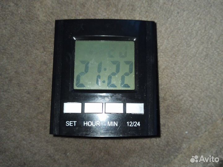 Часы настольные говорящие