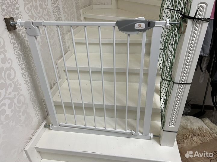 Защитный барьер калитка