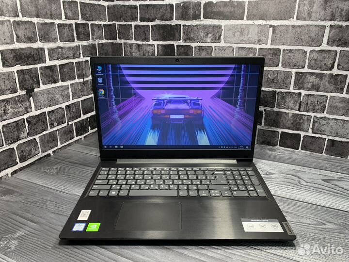 Игровой ноутбук Lenovo i3/8gb/2видеокарты