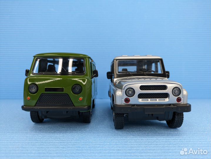 УАЗ и Буханка реалистичные модели 18см