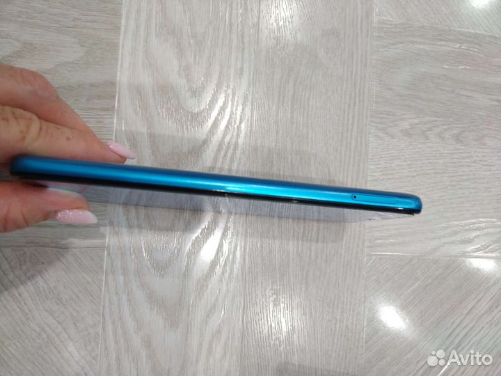 Телефон Lenovo K13