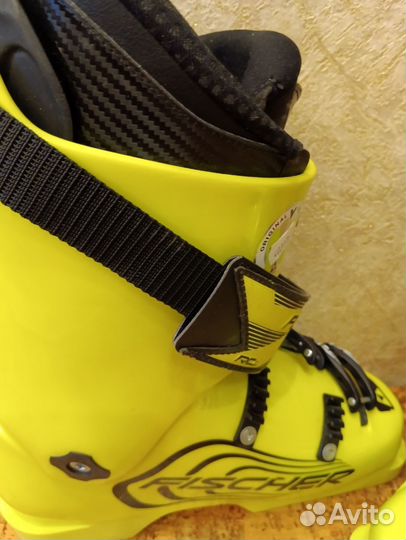 Горнолыжные ботинки