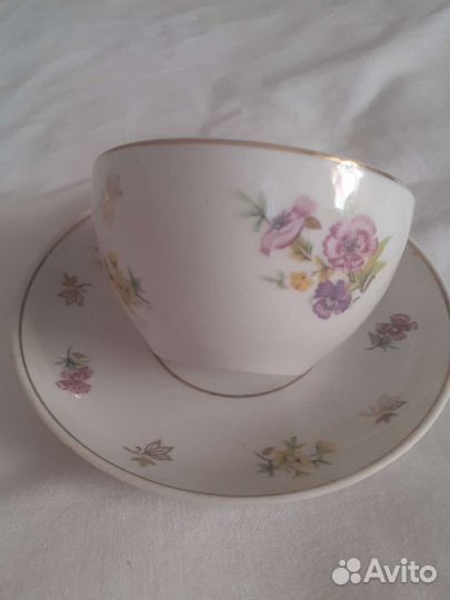 Дулёво: тарелки, чашки