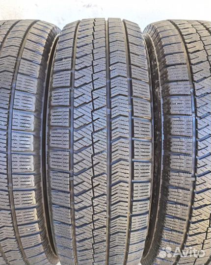 Bridgestone Blizzak VRX 185/65 R15 99H