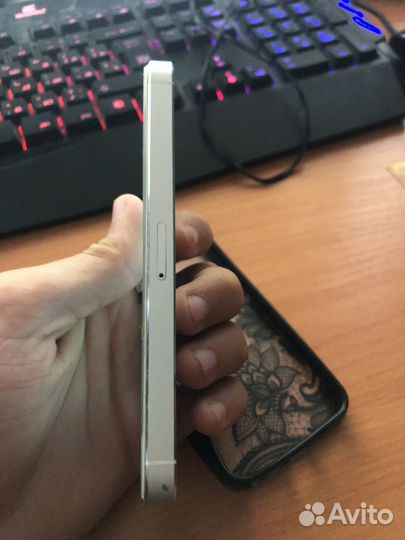 iPhone 5, 16 ГБ