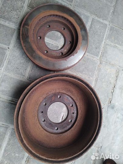 Задние тормозные барабаны для l200 2.5 tdi 4gen