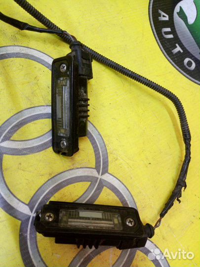 Подсветка номерного знака задняя Volkswagen Golf 5