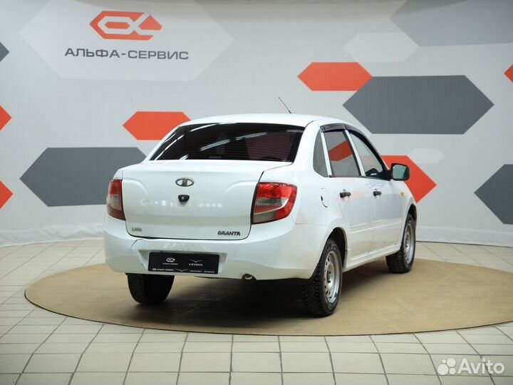 LADA Granta 1.6 МТ, 2013, 138 000 км