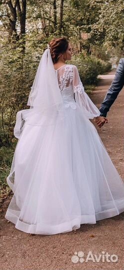 Свадебное платье