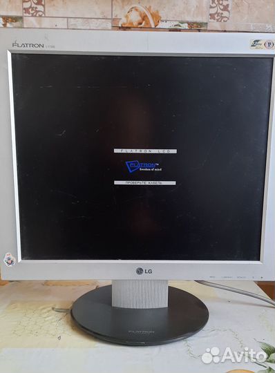 Монитор LG flatron L1730s