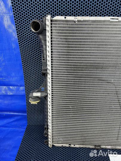 Радиатор охлаждения двс Touareg GP Тоуарег